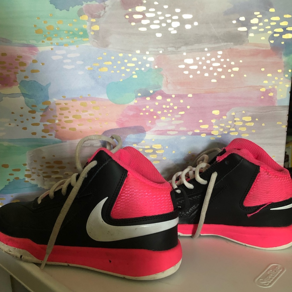 Girls 13.5 Nike tennis shoes